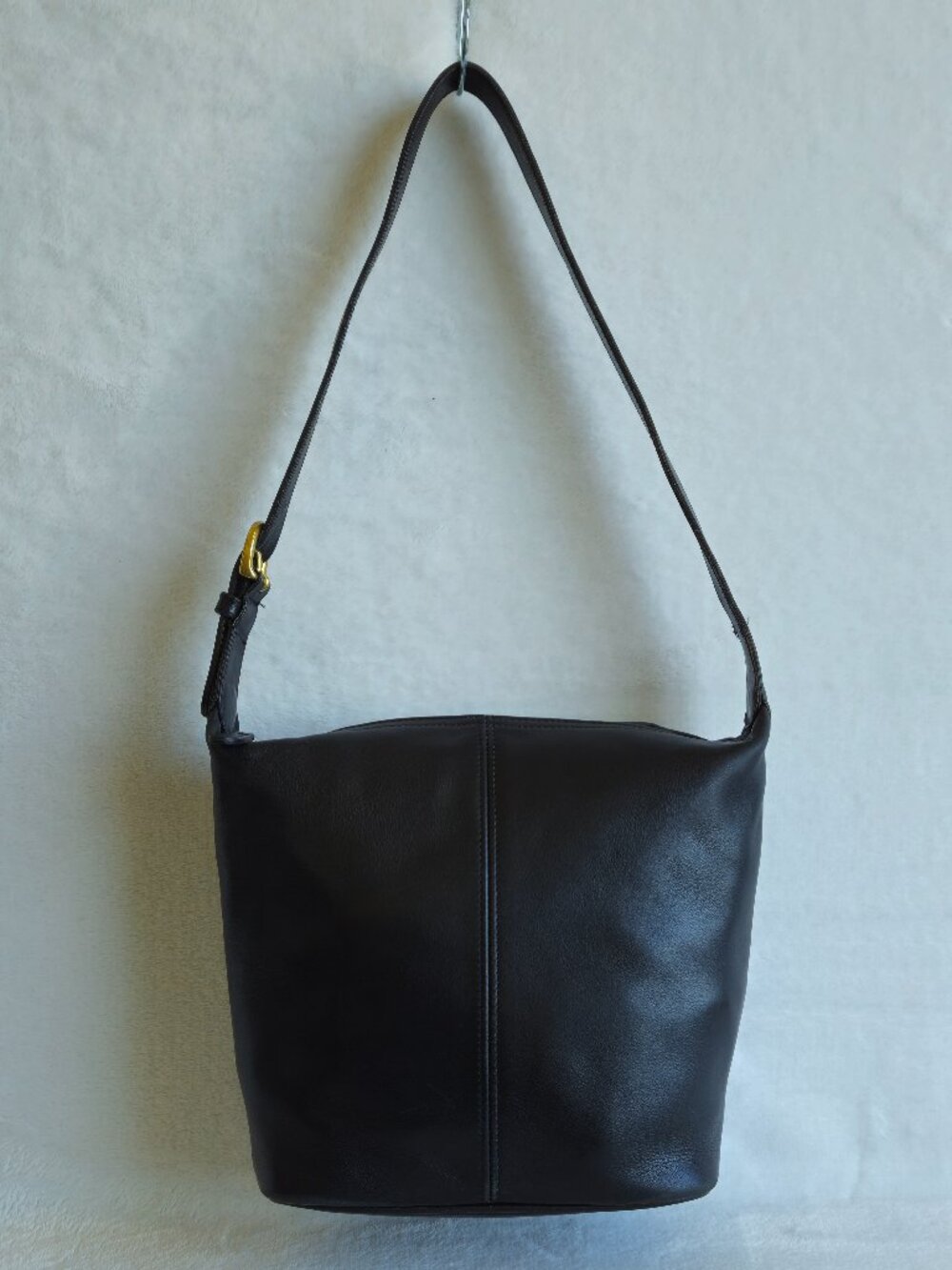 Vintage COACH 4148 Soho Mini Bucket Black Leather Shoulder Bag Gold Hardware